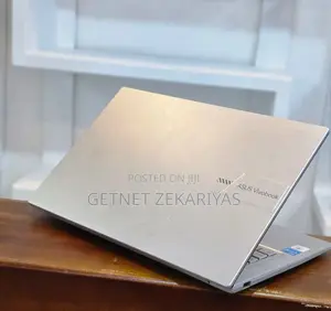 New Laptop Asus VivoBook 15 X505BA 8GB Intel Core I3 SSD 512GB