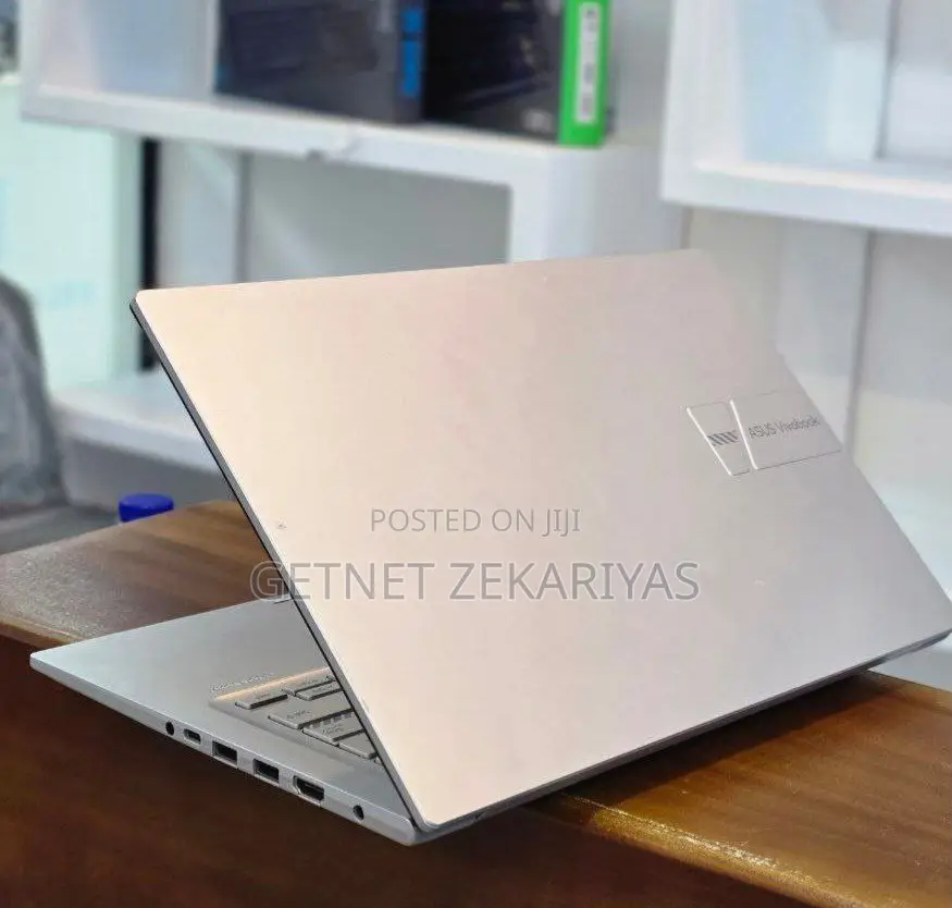 New Laptop Asus VivoBook 15 X505BA 8GB Intel Core I3 SSD 512GB