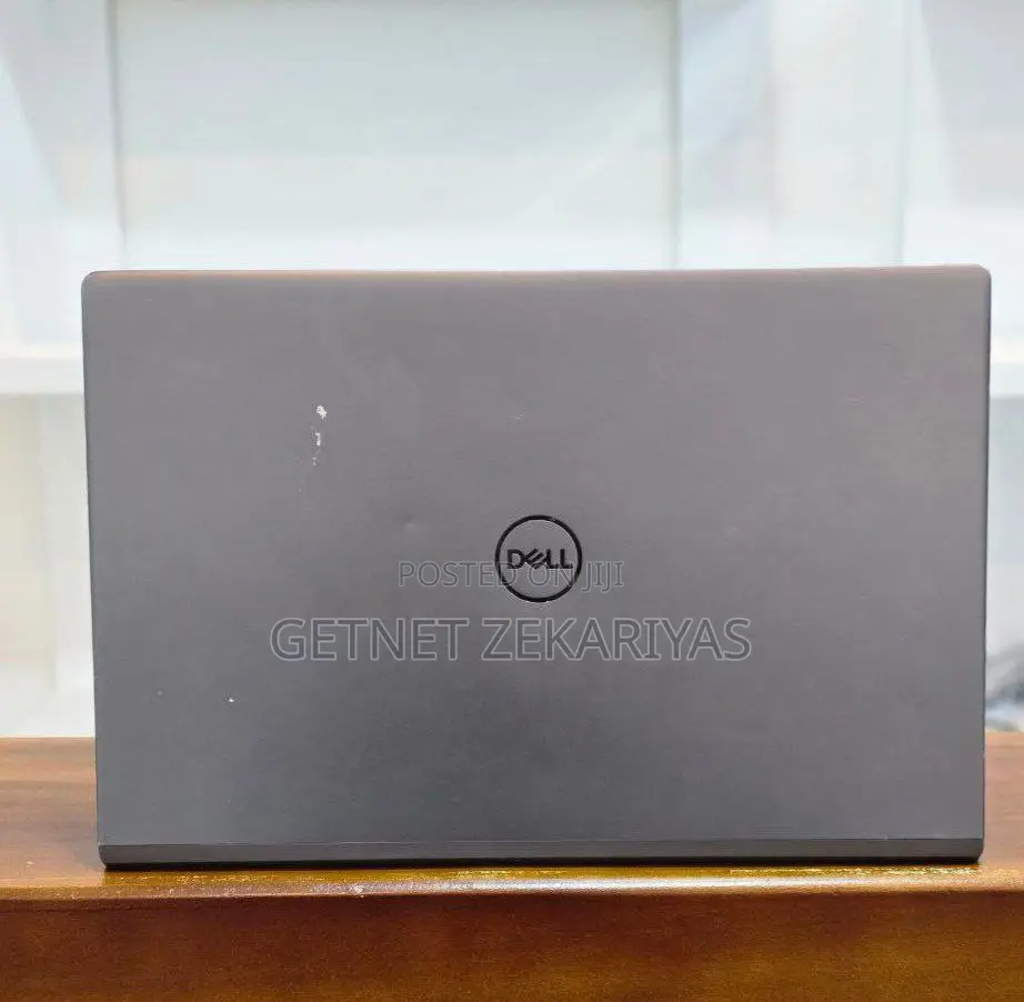 New Laptop Dell Vostro 14 3000 8GB Intel Core I5 SSD 256GB