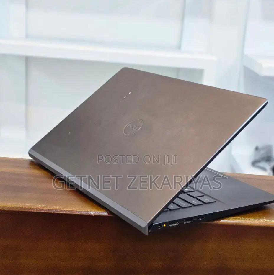 New Laptop Dell Vostro 14 3000 8GB Intel Core I5 SSD 256GB