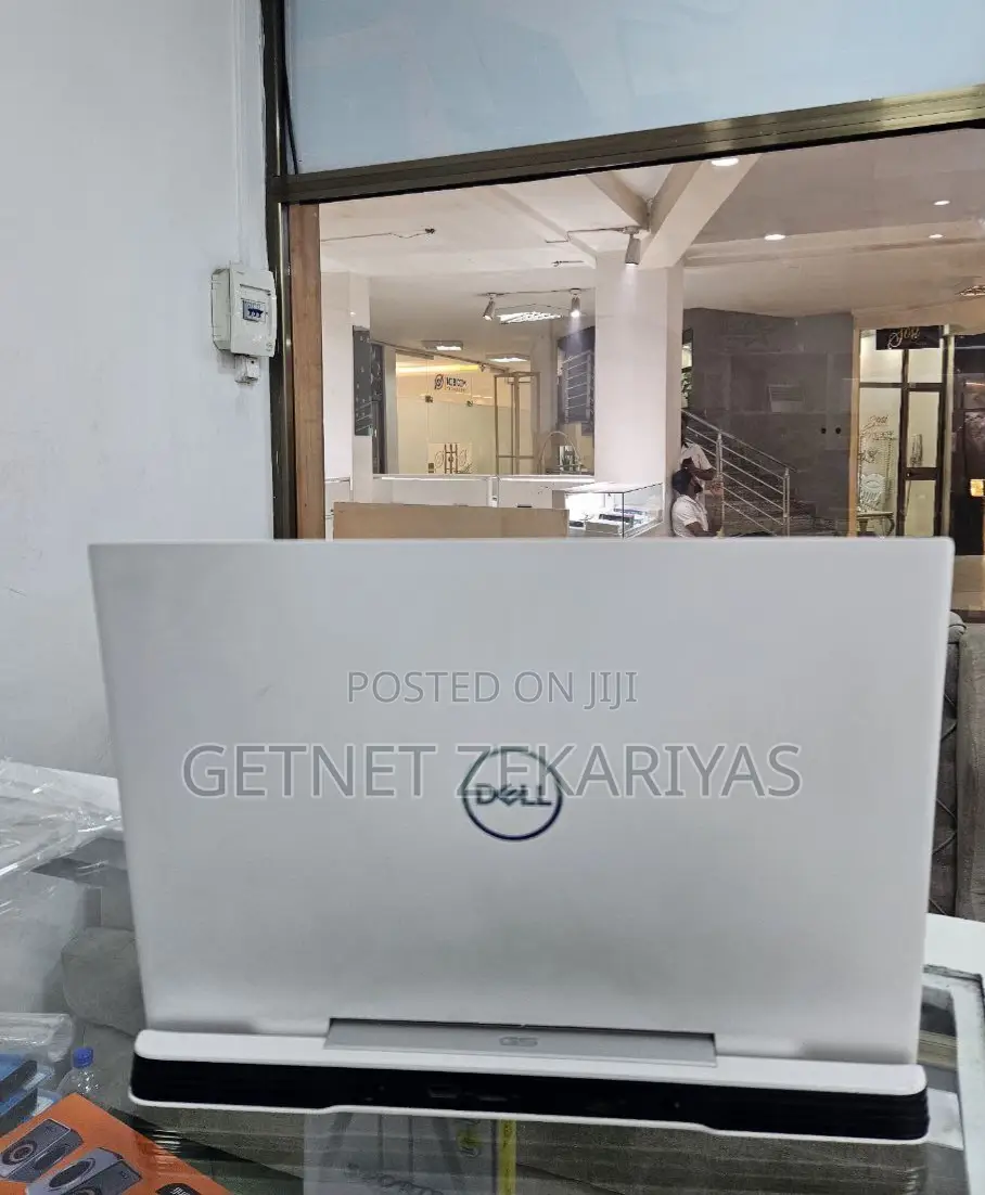 New Laptop Dell G15 5511 8GB Intel Core I5 SSD 128GB