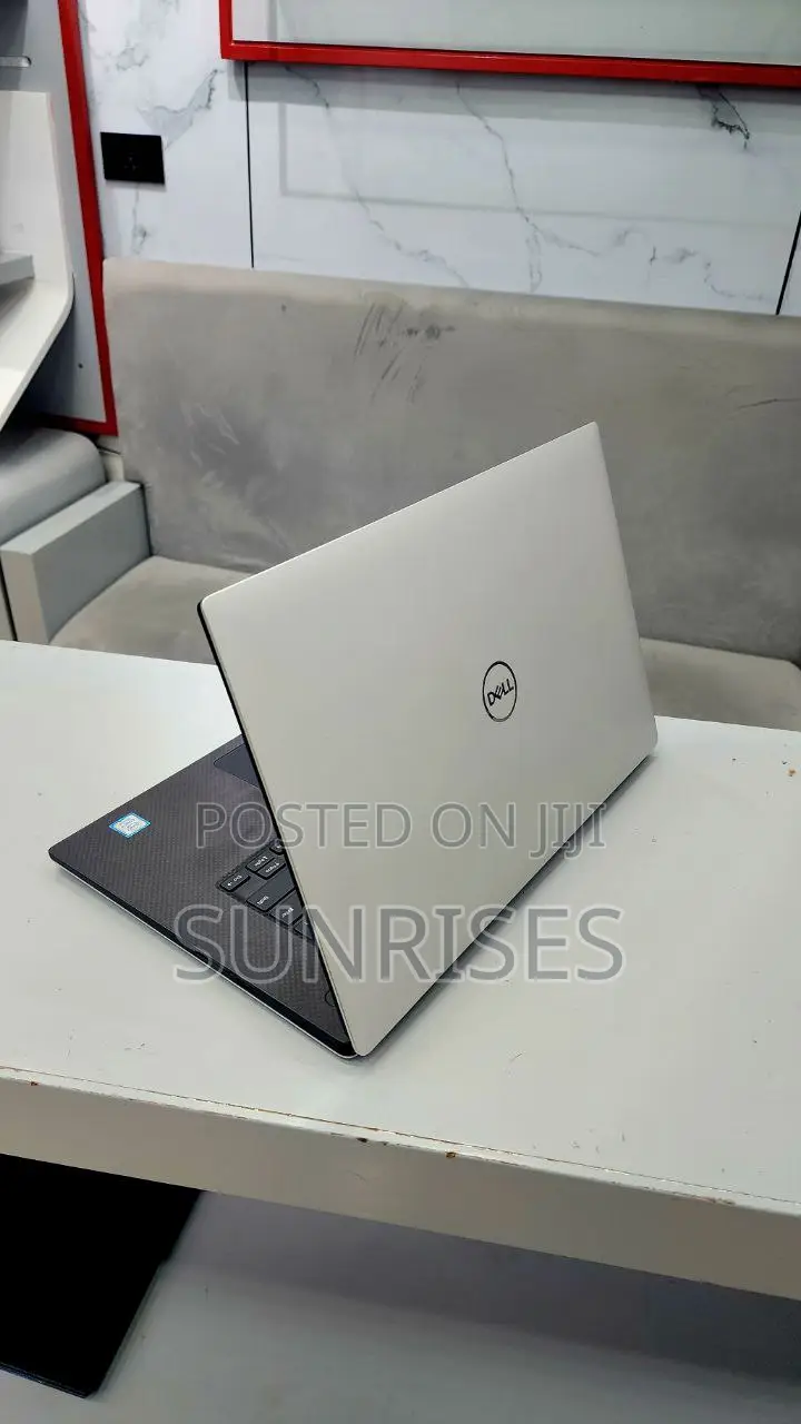 New Laptop Dell XPS 15 16GB Intel Core I7 SSD 512GB
