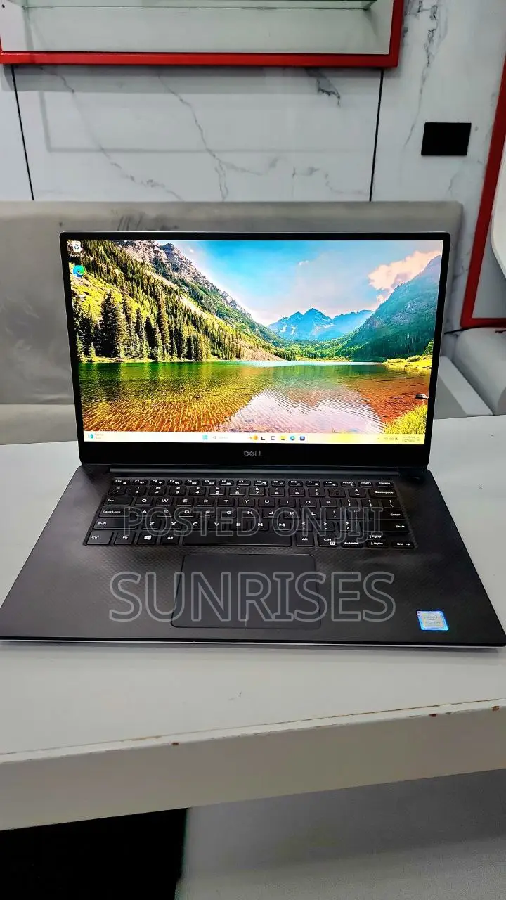 New Laptop Dell XPS 15 16GB Intel Core I7 SSD 512GB