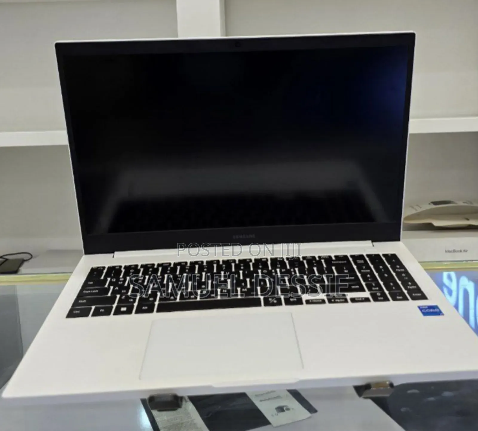 New Laptop Samsung 8GB Intel Core I5 HDD+SSD 1T