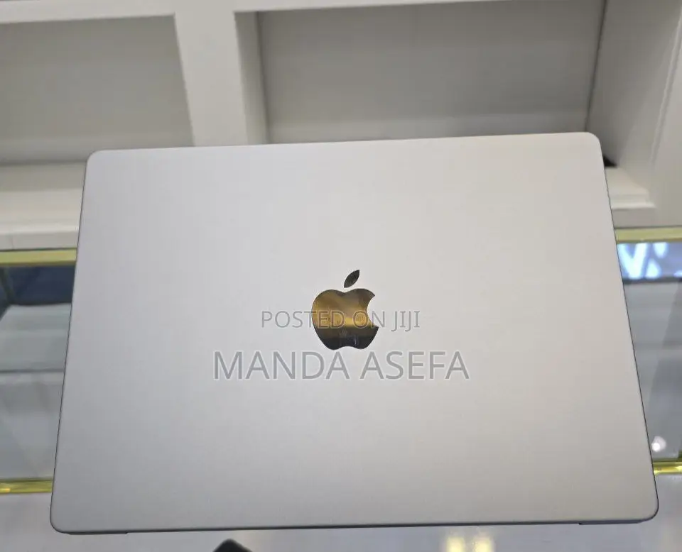 New Laptop Apple MacBook Pro 96GB Apple M2 SSD 2T