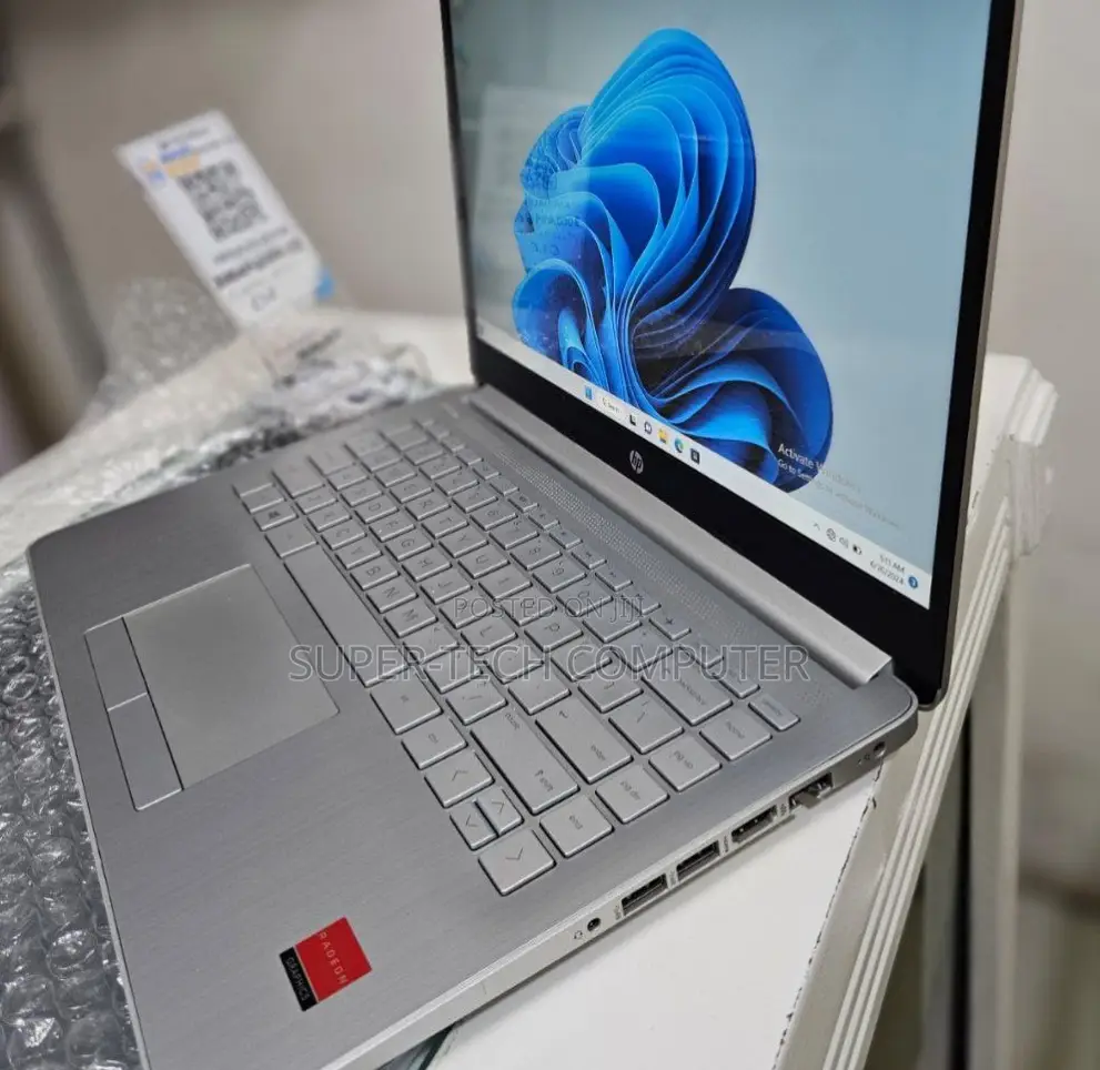 New Laptop HP Stream Notebook 8GB Intel Core I5 HDD 1T
