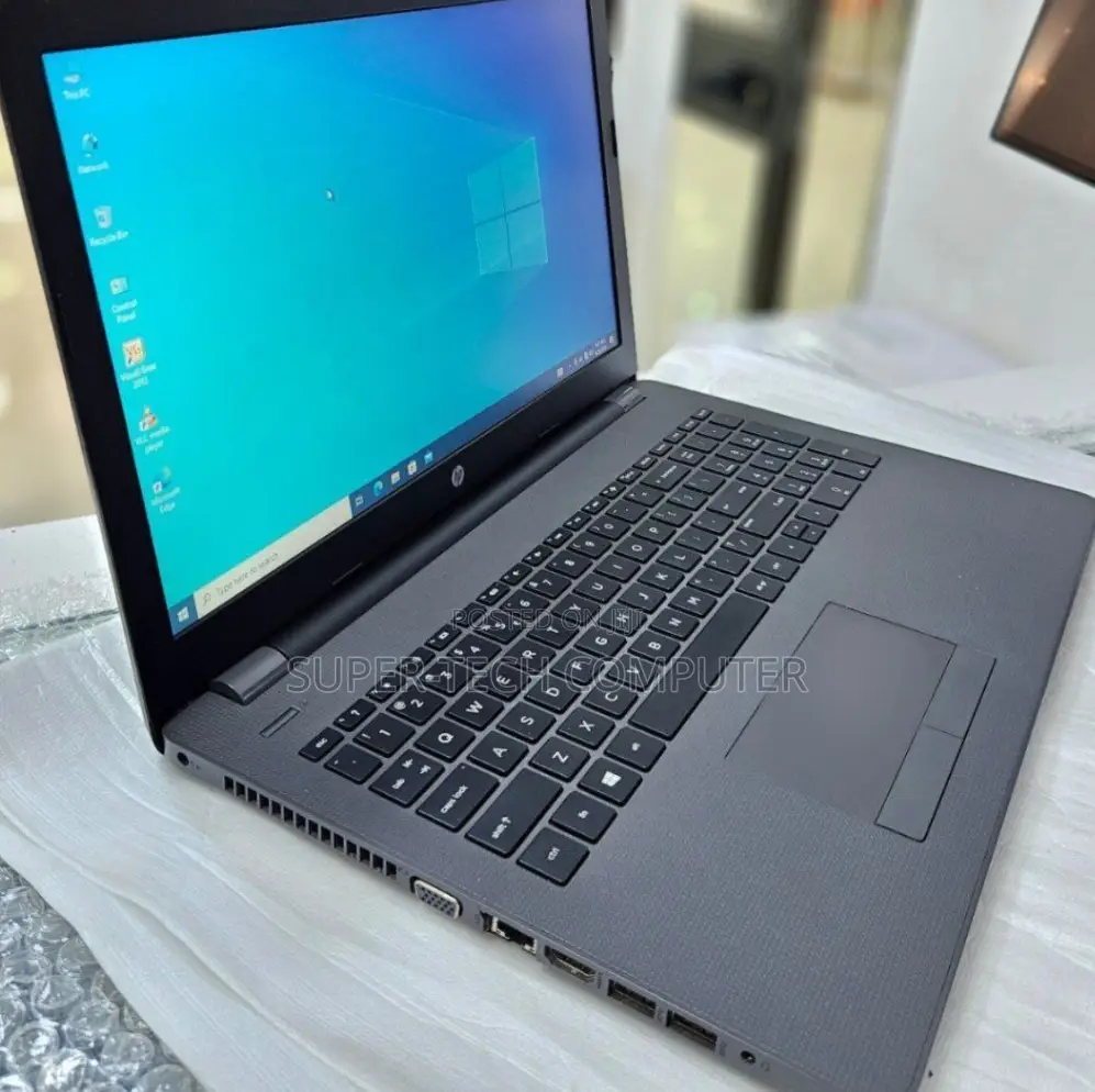 New Laptop HP Stream Notebook 8GB Intel Core I7 HDD 1T