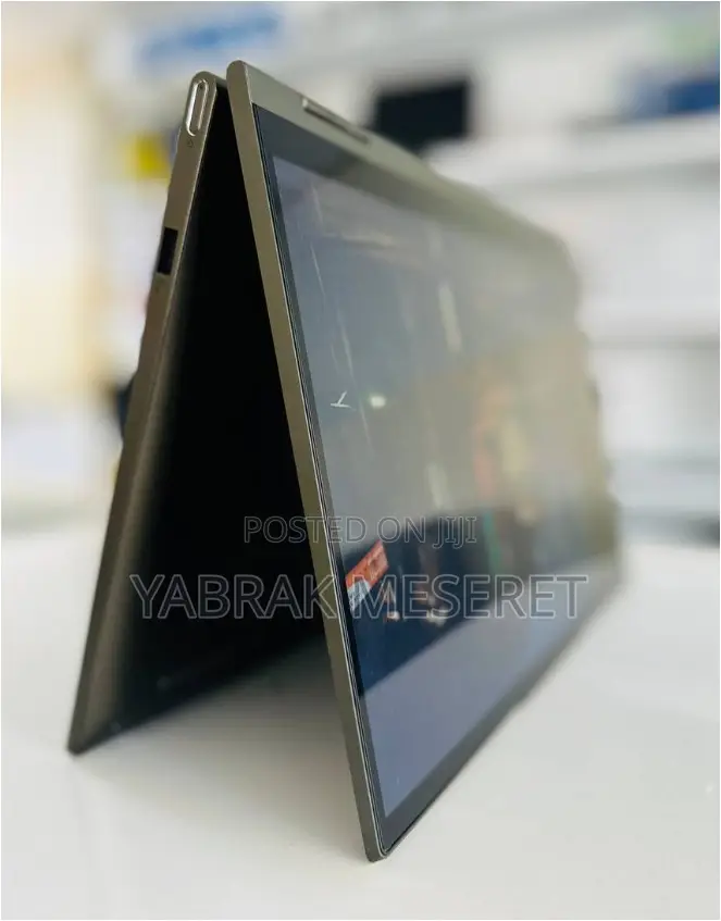 New Laptop Lenovo 12GB Intel Core I5 SSD 512GB