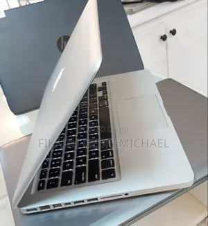 New Laptop Apple MacBook Pro 2011 8GB Intel Core I5 HDD 320GB