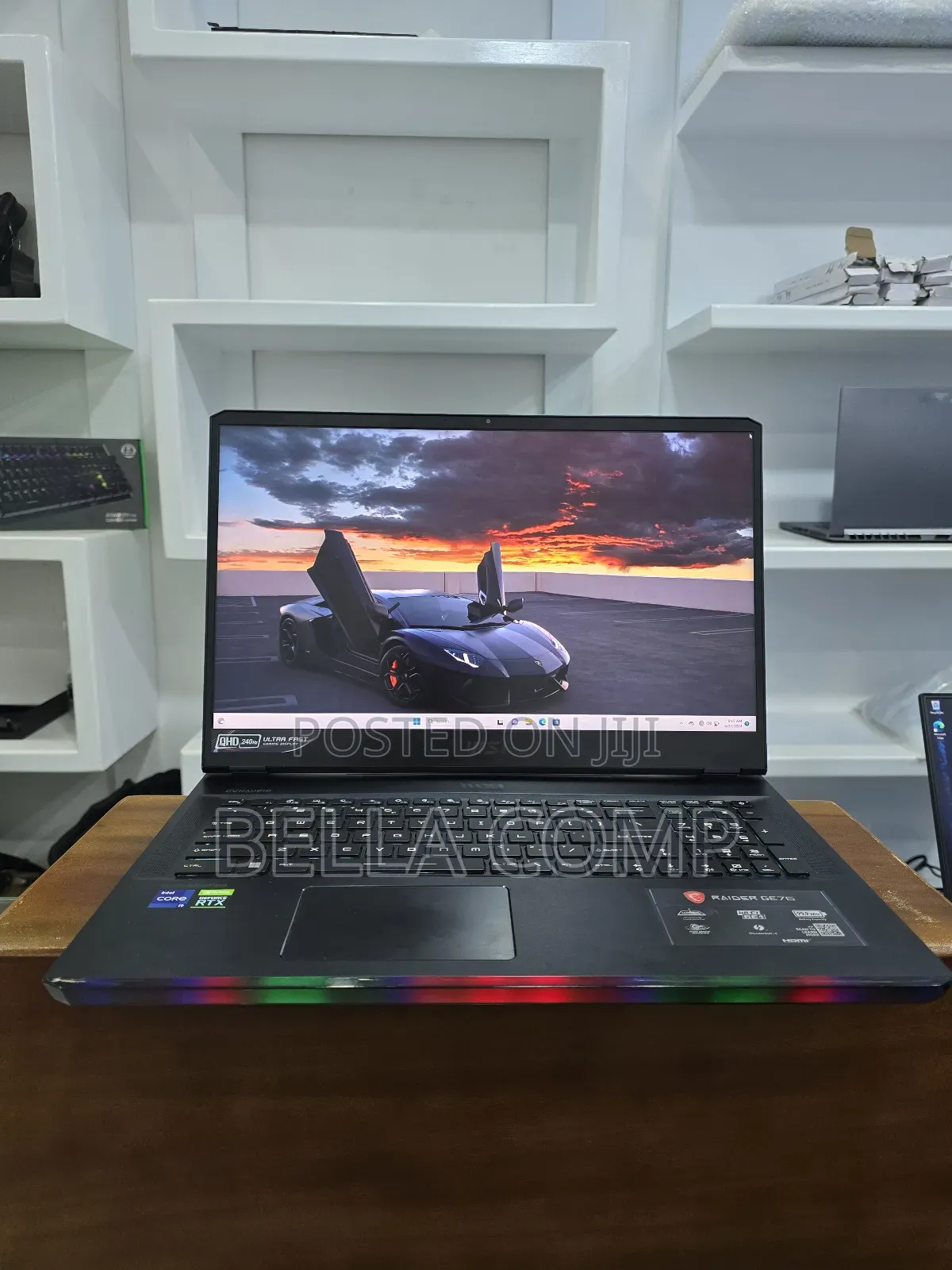 New Laptop MSI Raider GE76 12UGS 32GB Intel Core I9 SSD 2T