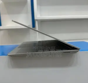 New Laptop Microsoft Surface 16GB Intel Core I5 SSD 256GB