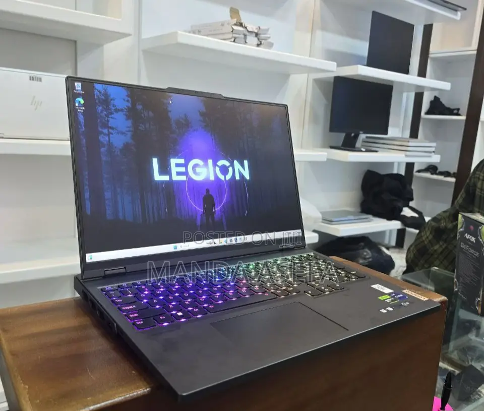 New Laptop Lenovo Legion 7 32GB Intel Core I9 SSD 1T