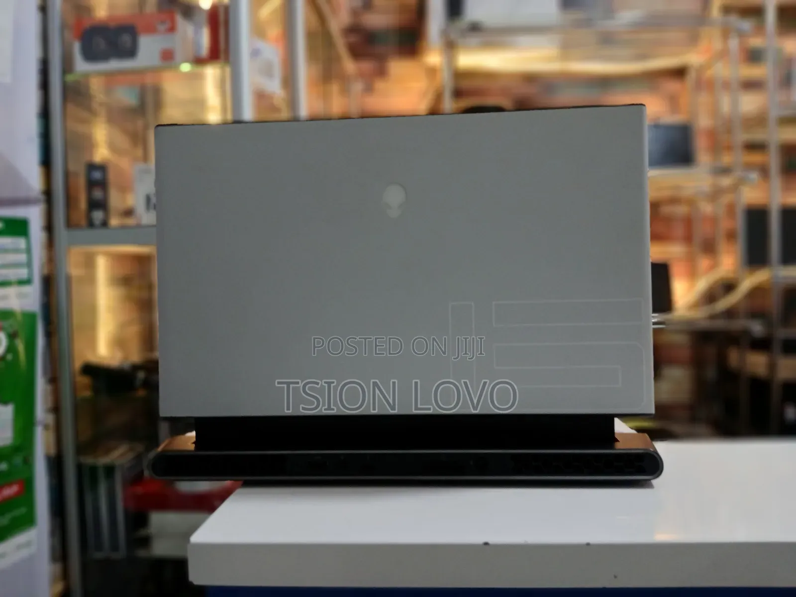 New Laptop Alienware Area-51m 16GB Intel Core I7 SSD 512GB