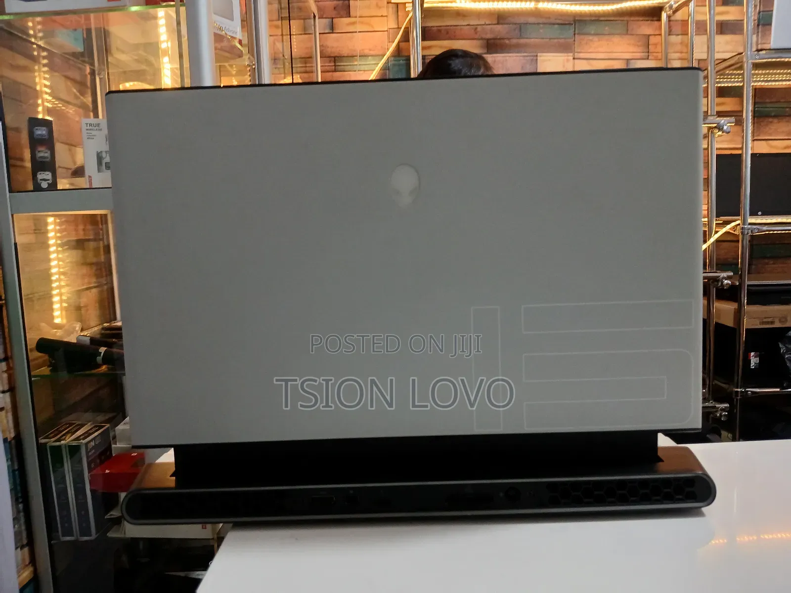 New Laptop Alienware Area-51m 16GB Intel Core I7 SSD 512GB