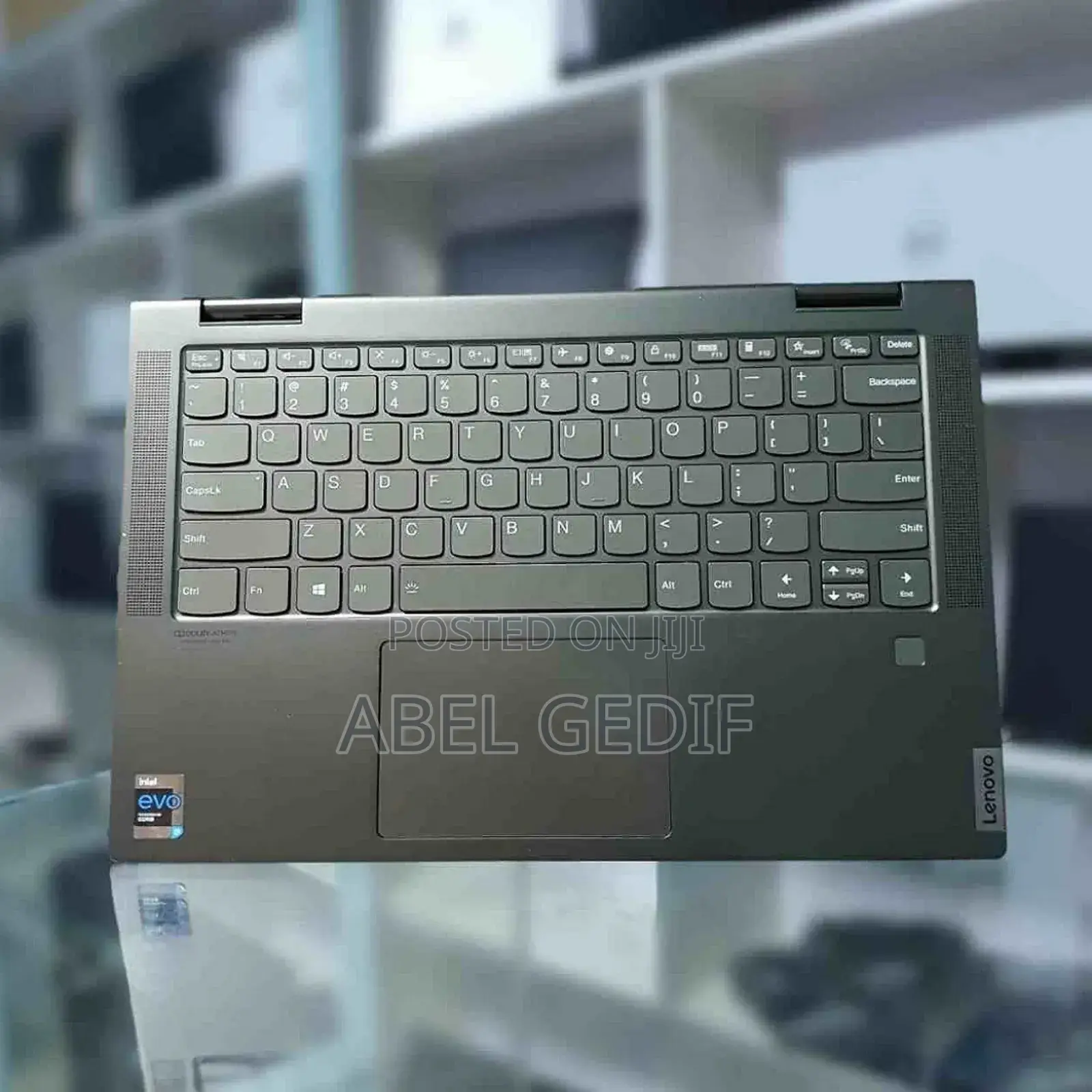 New Laptop Lenovo Yoga 700 12GB Intel Core I5 SSD 512GB