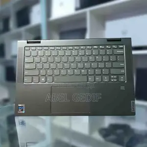 New Laptop Lenovo Yoga 700 12GB Intel Core I5 SSD 512GB