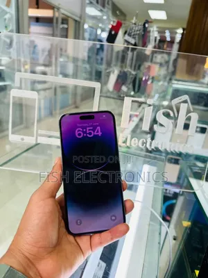 Photo - Apple iPhone 14 Pro Max 256 GB Purple