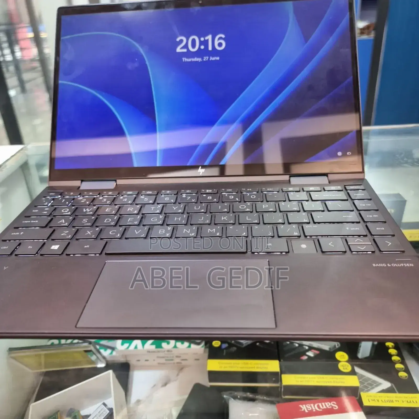 New Laptop HP Envy X360 8GB Intel Core I7 SSD 1T