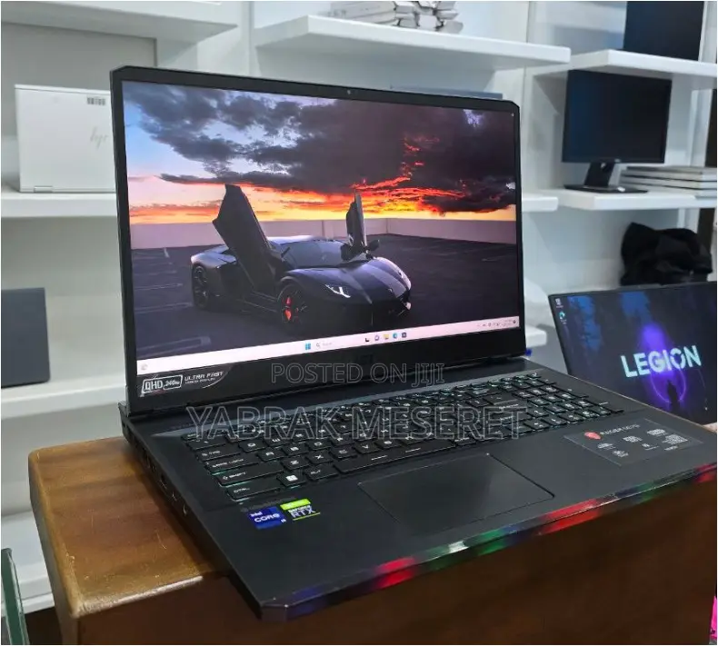 New Laptop MSI Raider GE76 12UGS 16GB Intel Core I7 SSD 512GB