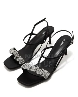 Max Strap Sandals