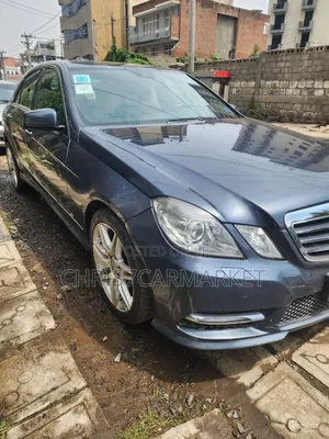 Mercedes-Benz E200 2014 Gray