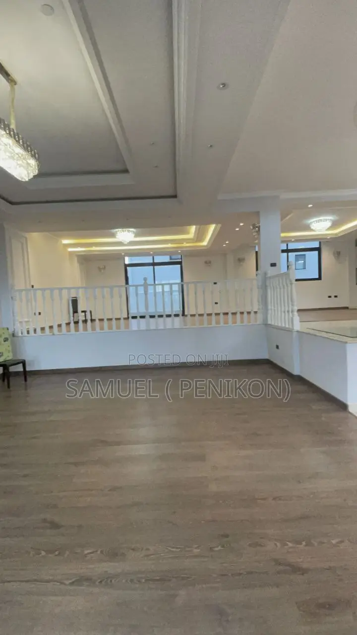 7bdrm House in Luxury House, Yeka for sale