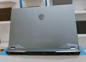 New Laptop MSI Raider GE76 12UGS 32GB Intel Core I9 SSD 1T