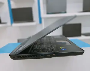 New Laptop MSI Raider GE76 12UGS 32GB Intel Core I9 SSD 1T