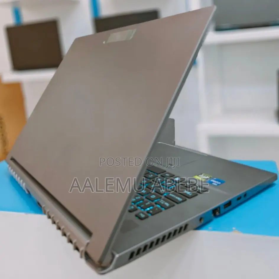 New Laptop Acer Predator Triton 500 SE 16GB Intel Core I7 SSD 2T