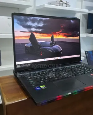 New Laptop MSI Raider GE76 12UGS 32GB Intel Core I9 SSD 2T