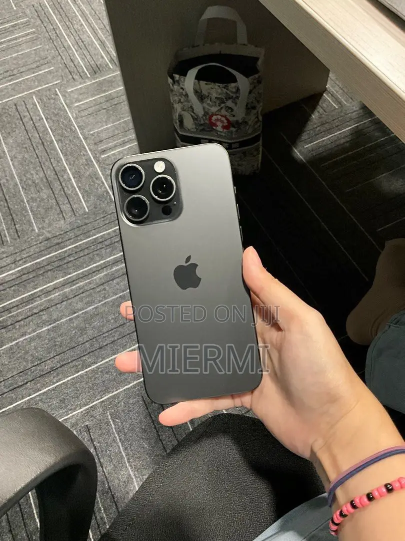 New Apple iPhone 15 Pro Max 512 GB Black