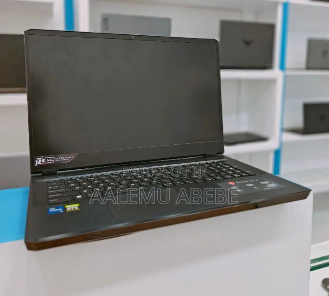 New Laptop MSI Raider GE76 12UGS 32GB Intel Core I9 SSD 2T