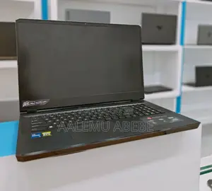 New Laptop MSI Raider GE76 12UGS 32GB Intel Core I9 SSD 2T