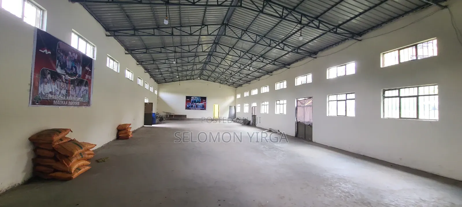 There Is a Warehouse for Rent in Gedera Area