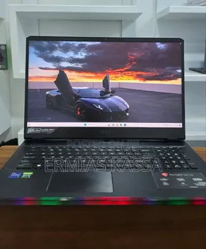 New Laptop MSI GE75 Raider 11UH 32GB Intel Core I9 SSD 2T
