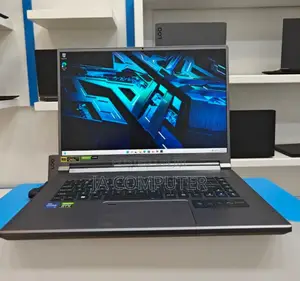 New Laptop Acer Predator Triton 500 SE 16GB Intel Core I7 SSD 2T