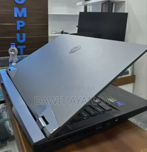 New Laptop MSI Raider GE76 12UGS 32GB Intel Core I9 SSD 2T