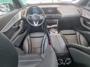 New Mercedes-Benz E400 2024 Black