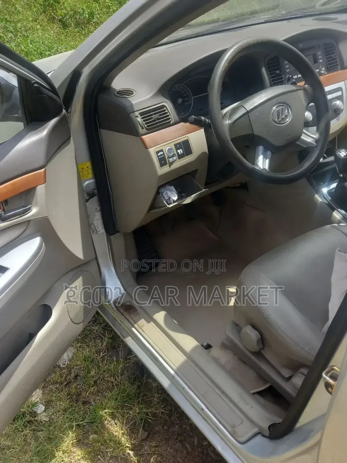 Lifan Abay 1.3 Sedan FWD 2012 Silver