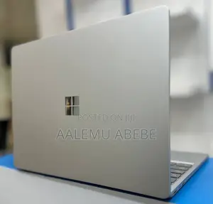 New Laptop Microsoft Surface 16GB Intel Core I5 SSD 256GB