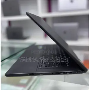 New Laptop Asus ROG Zephyrus G15 16GB Intel Core I7 SSD 512GB