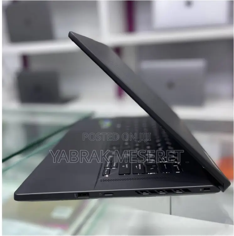 New Laptop Asus ROG Zephyrus G15 16GB Intel Core I7 SSD 512GB