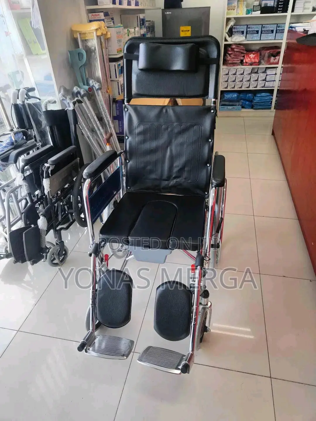 ዊልቼር፧፦? Wheelchair<¤፮wheelchairedrtoilet Wheelchair+