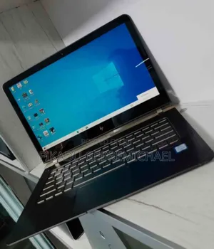 New Laptop HP Spectre 8GB Intel Core I5 SSD 256GB