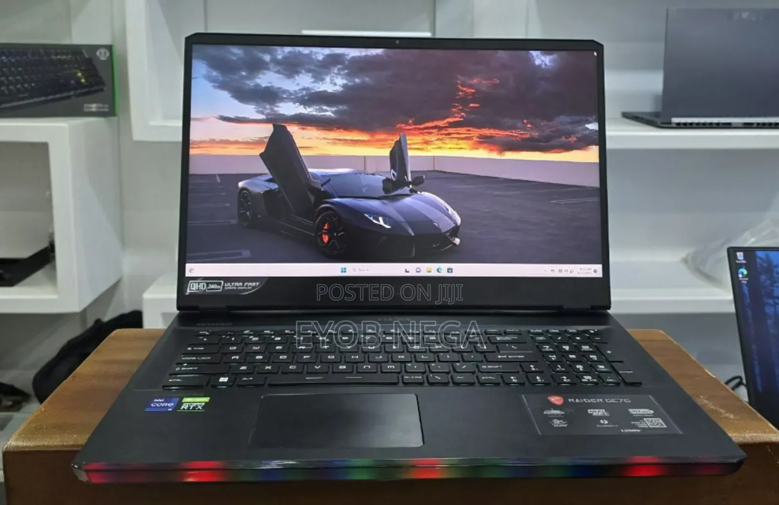 New Laptop MSI Raider GE76 12UGS 32GB Intel Core I9 SSD 2T