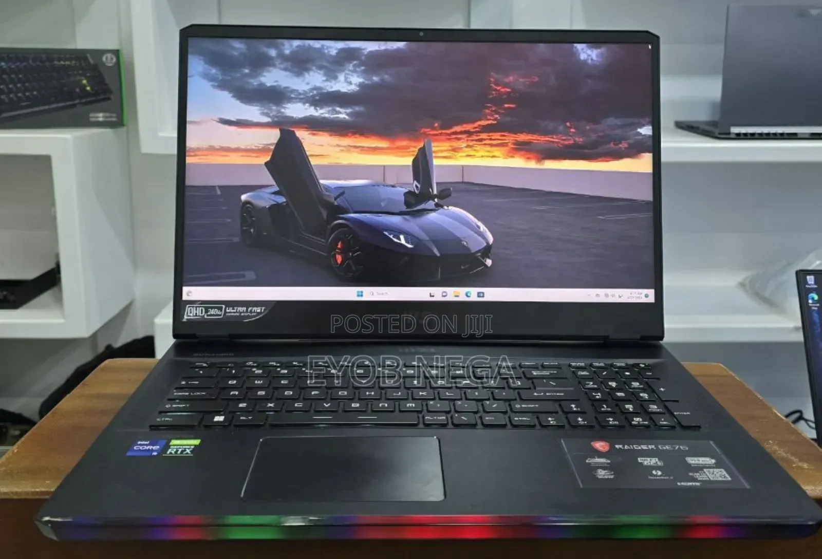 New Laptop MSI Raider GE76 12UGS 32GB Intel Core I9 SSD 2T