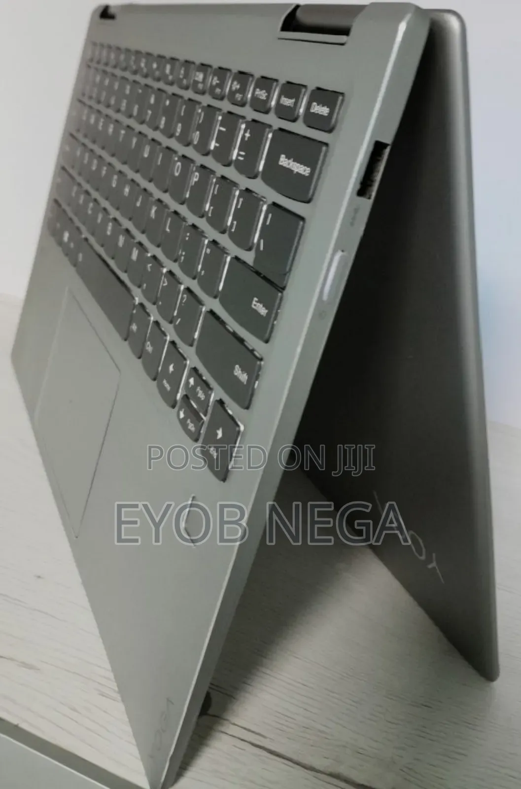 New Laptop Lenovo Yoga 730 8GB Intel Core I5 SSD 256GB