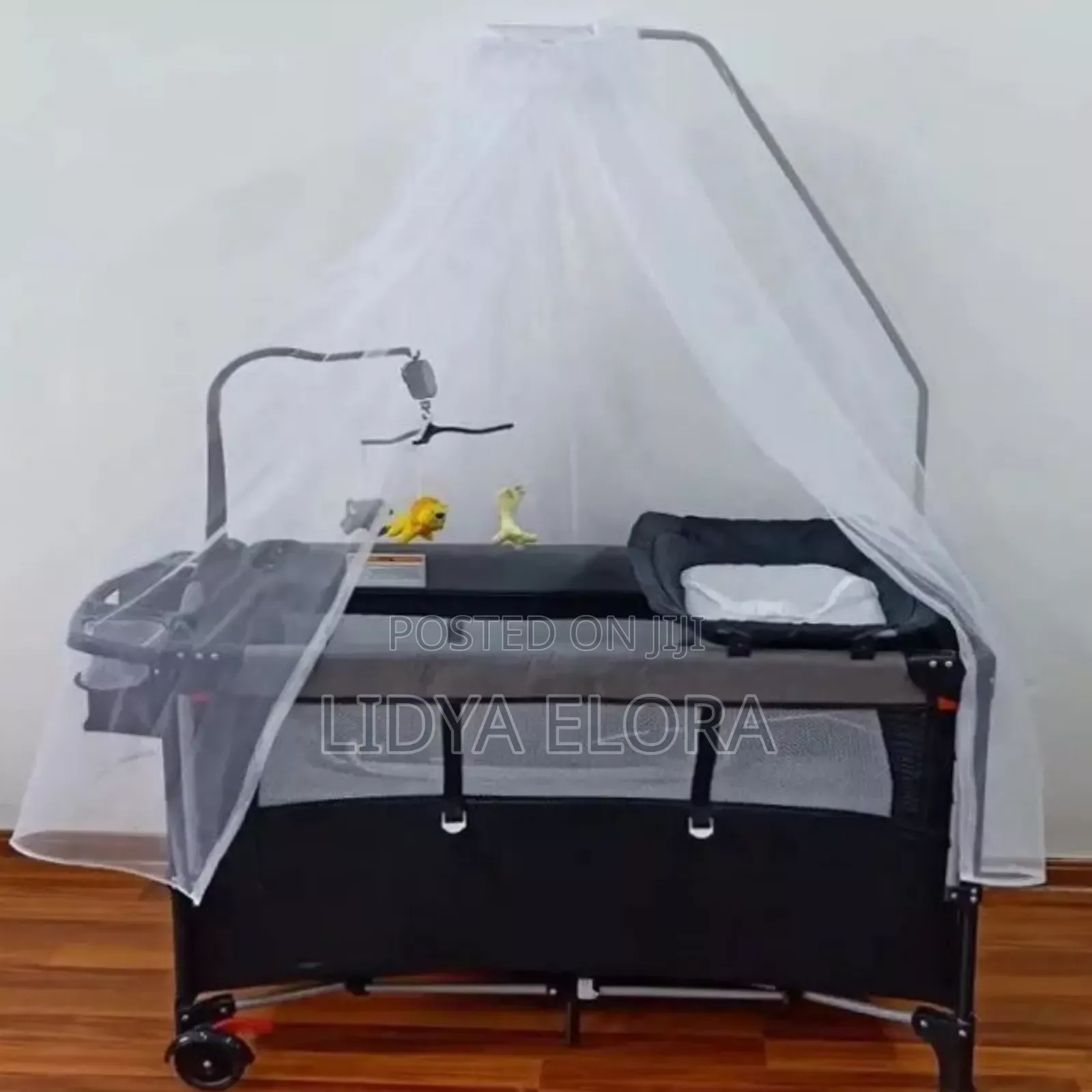 Deluxe Baby Bedside Crib