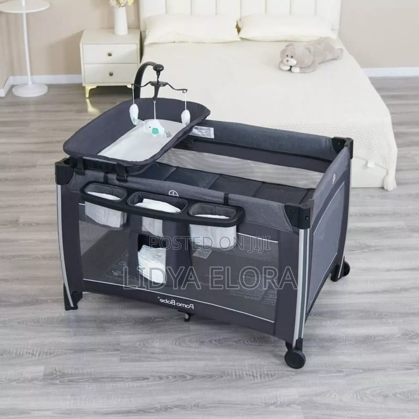 Deluxe Baby Bedside Crib