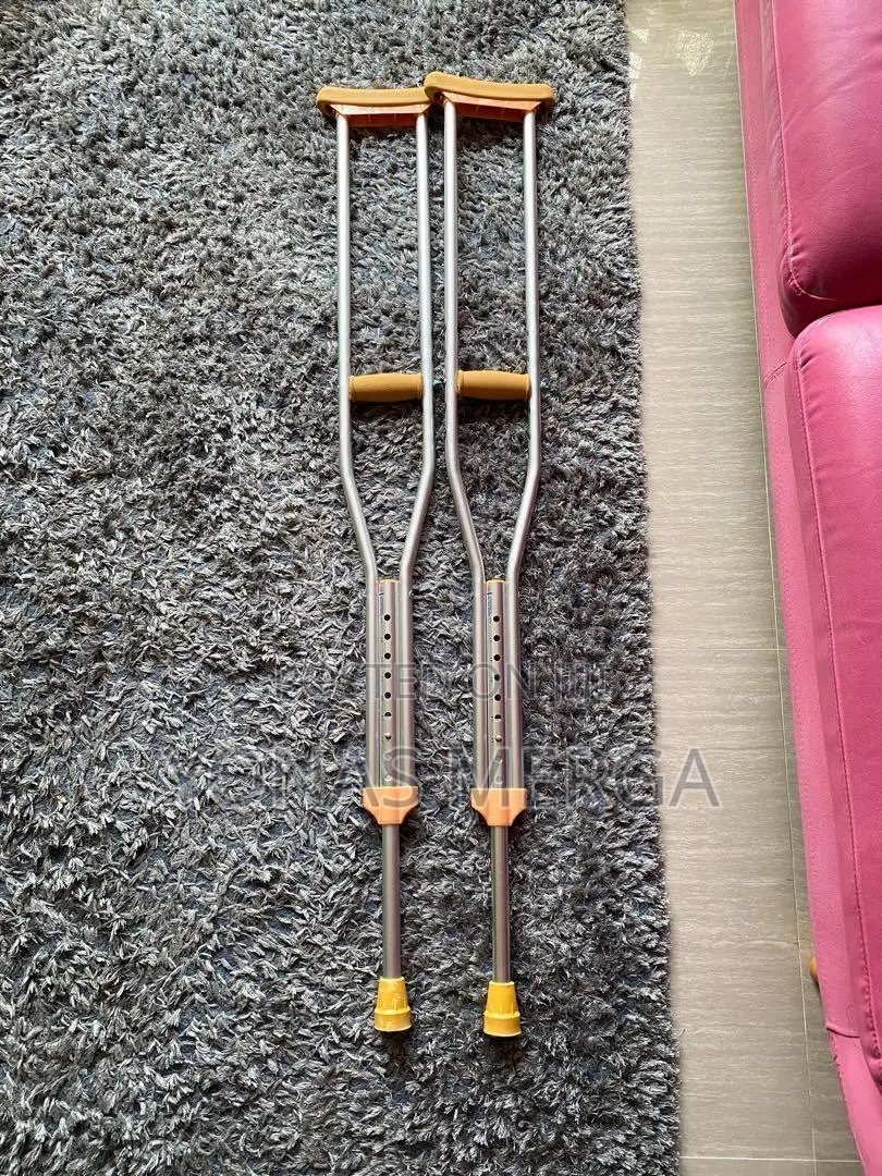 Crutches_cranch<Crunch<>Medical Clutch Walking Aid Size M